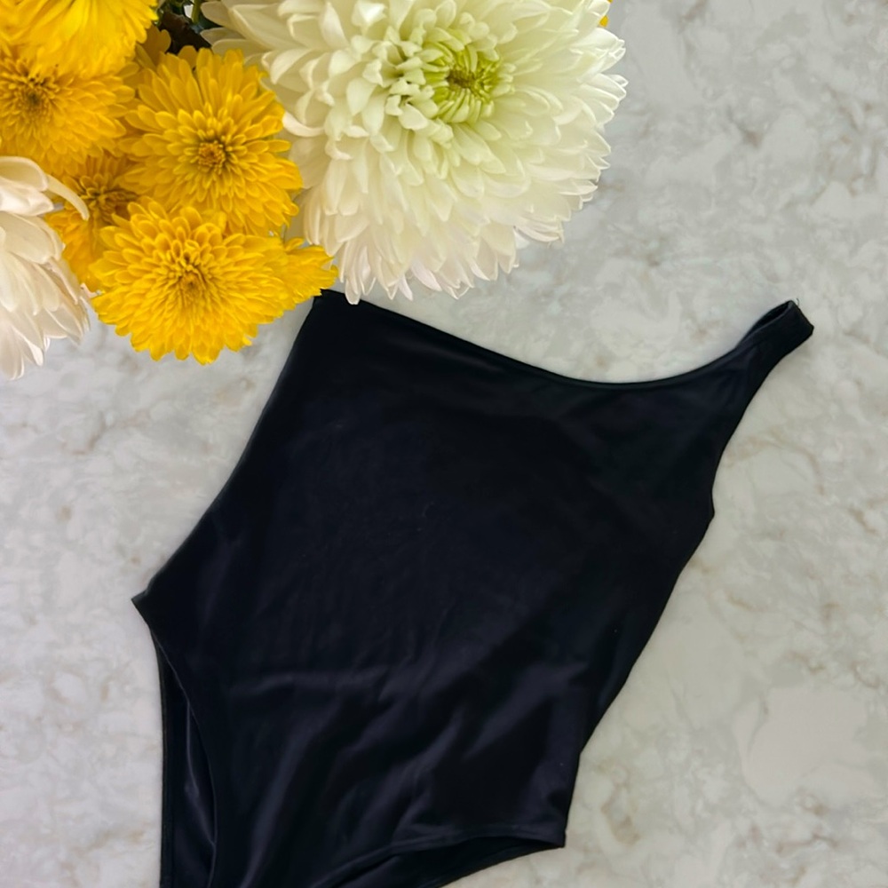PUBLIK - Tamara One shoulder body suit - Picture 3 of 6